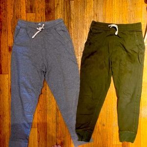 Boys jogger bundle! All cotton joggers sized 8-10 year old. Pack of 4 joggers !!